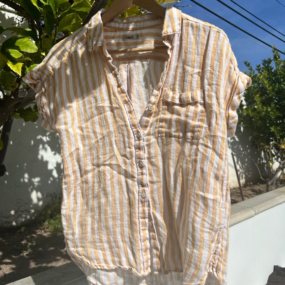 Faherty top , yellow stripe linen short sleeve - Picture 2 of 6
